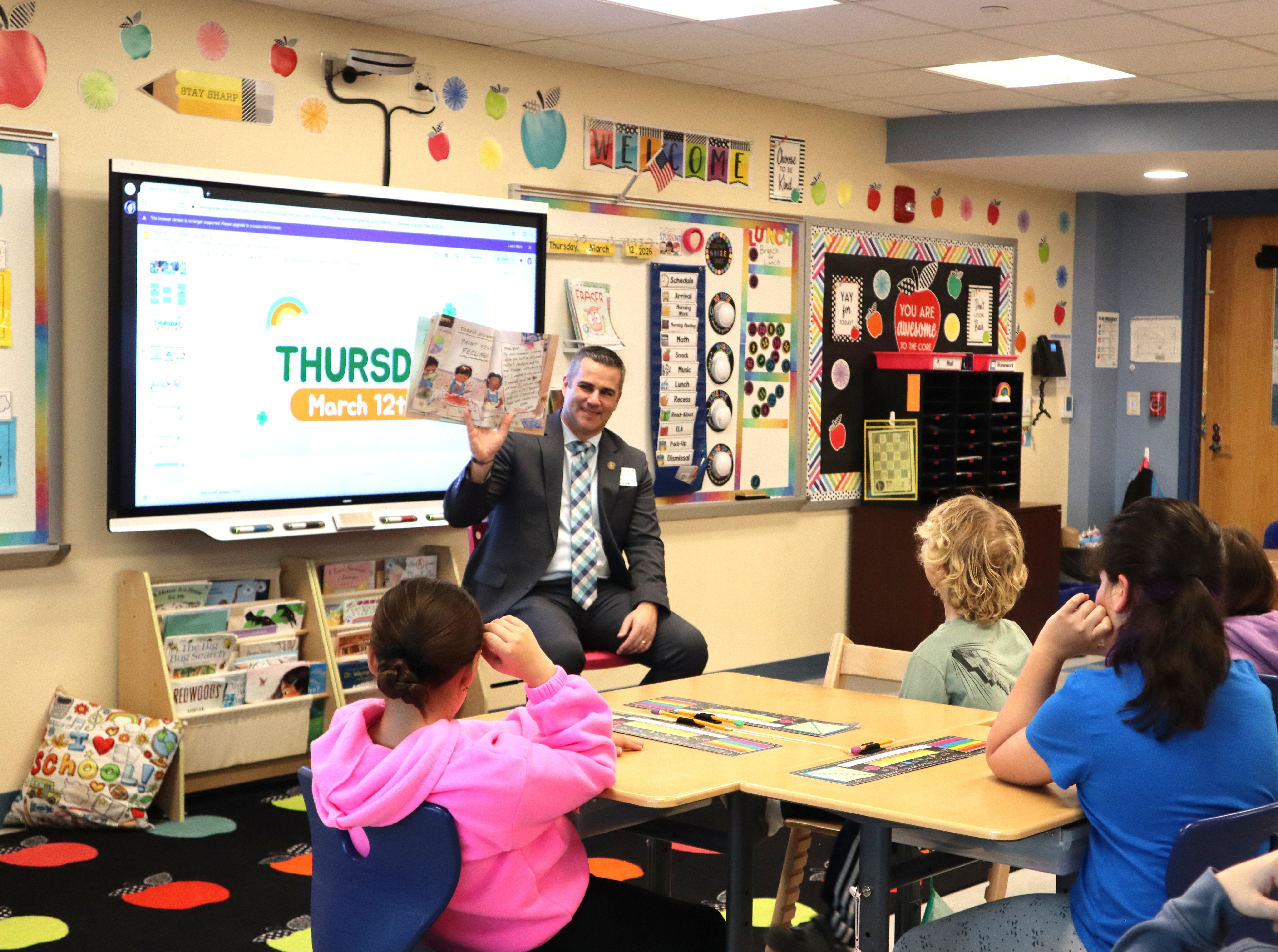 Rep. Howard Celebrates Read Across America at West Vine Street School